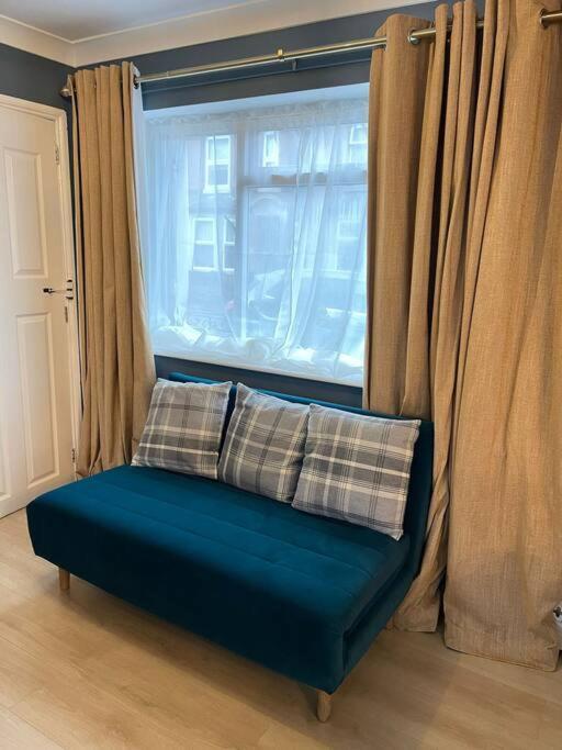 Kob Apartment Нотингам Екстериор снимка