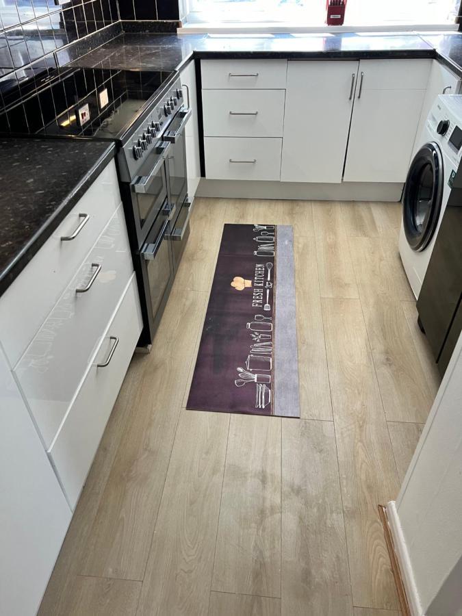 Kob Apartment Нотингам Екстериор снимка